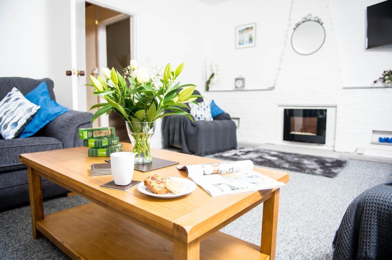 Awel Taf- Central Cottage Ideal For Families, With Parking St Clears Bagian luar foto